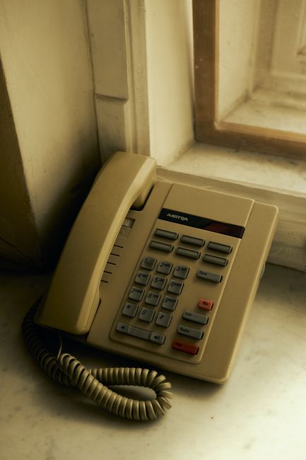 Nieznany telefon z numeru +48 515 09 09 09? Jak sprawdzić go bez pochopnych wniosków